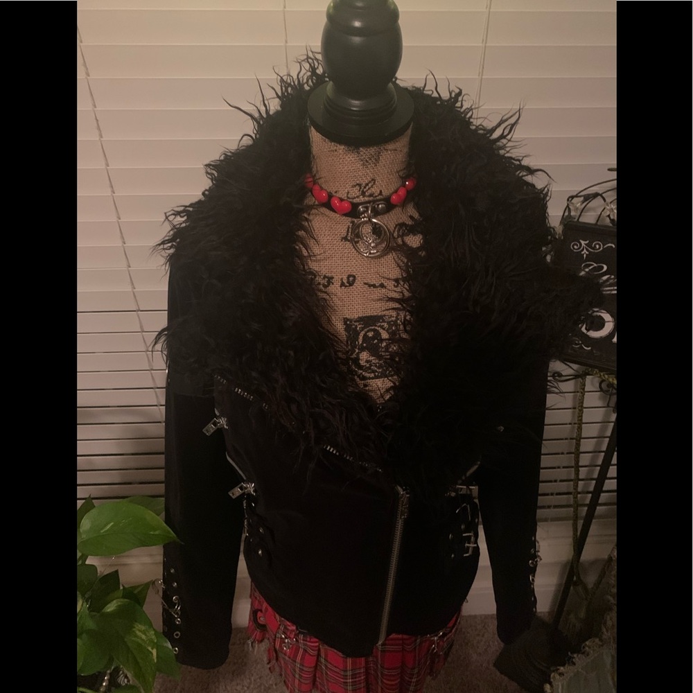 Tripp Nyc Velvet Fur Motto Jacket - Picture 6 of 16